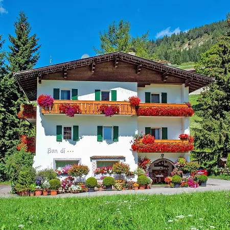 Garni Bondi Bed & Breakfast Selva di Val Gardena