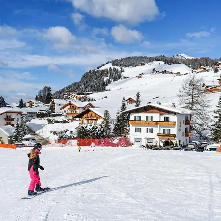 Garni Bondi 3*