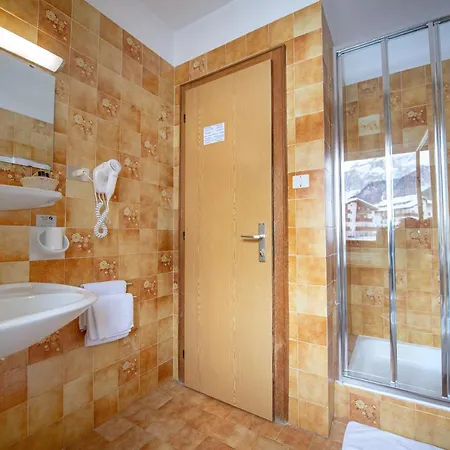 Garni Bondi Bed & Breakfast 3*