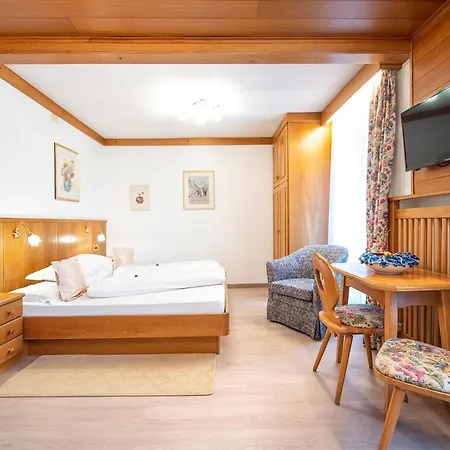 Garni Bondi Bed & Breakfast 3*