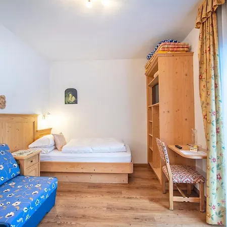 Garni Bondi Bed & Breakfast Selva di Val Gardena